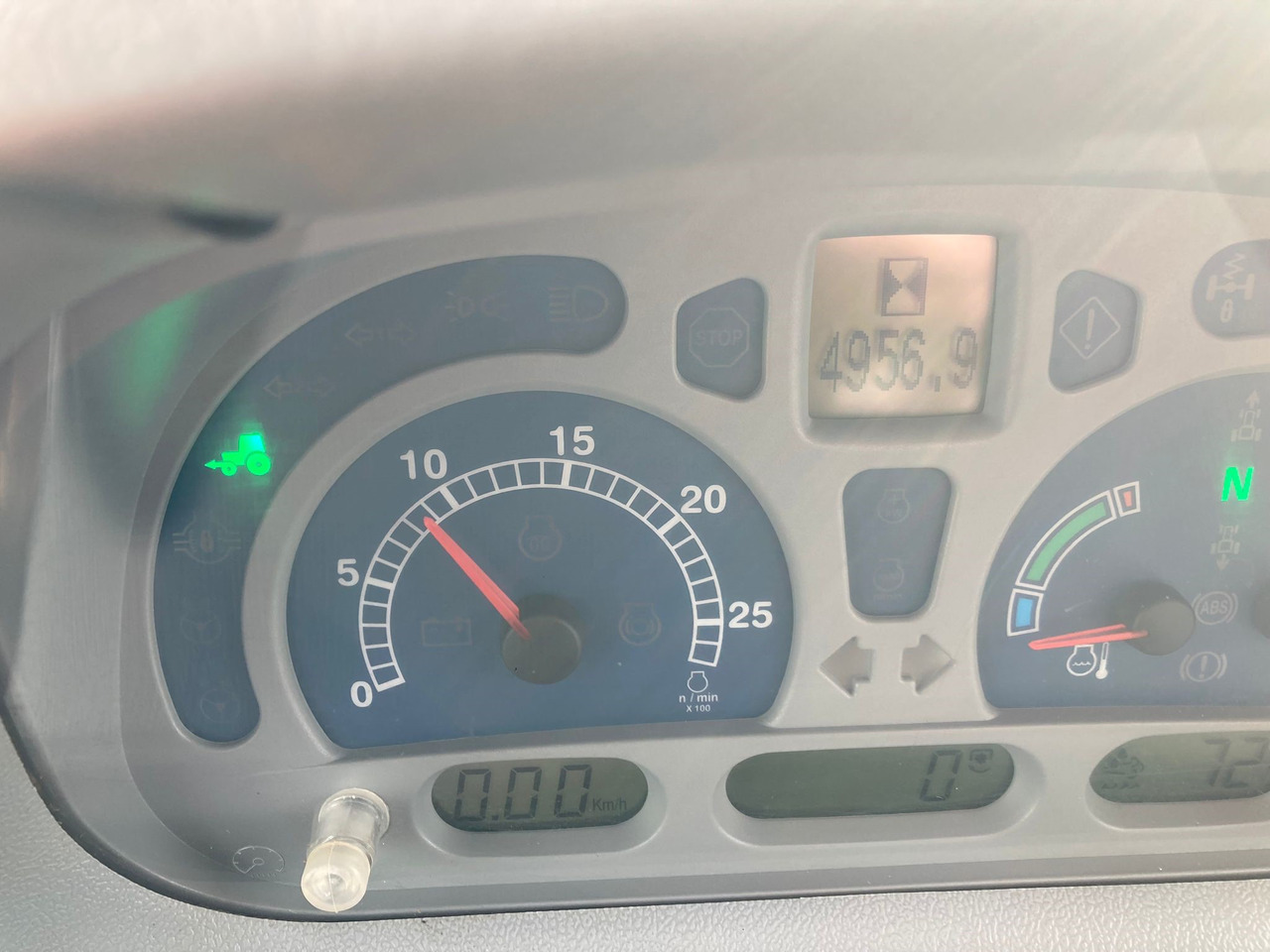 New Holland T7.200 Autocommand - Tractor: afbeelding 5 New Holland T7.200 Autocommand - Tractor: afbeelding 5