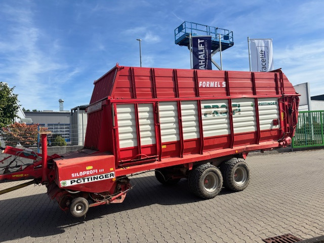 Pöttinger Silo Profi 3 - Opraapwagen: afbeelding 1 Pöttinger Silo Profi 3 - Opraapwagen: afbeelding 1