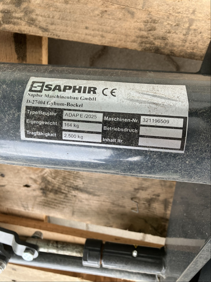 Saphir Adapterrahmen Bobcat schmal / - Voorlader voor tractor: afbeelding 2 Saphir Adapterrahmen Bobcat schmal / - Voorlader voor tractor: afbeelding 2