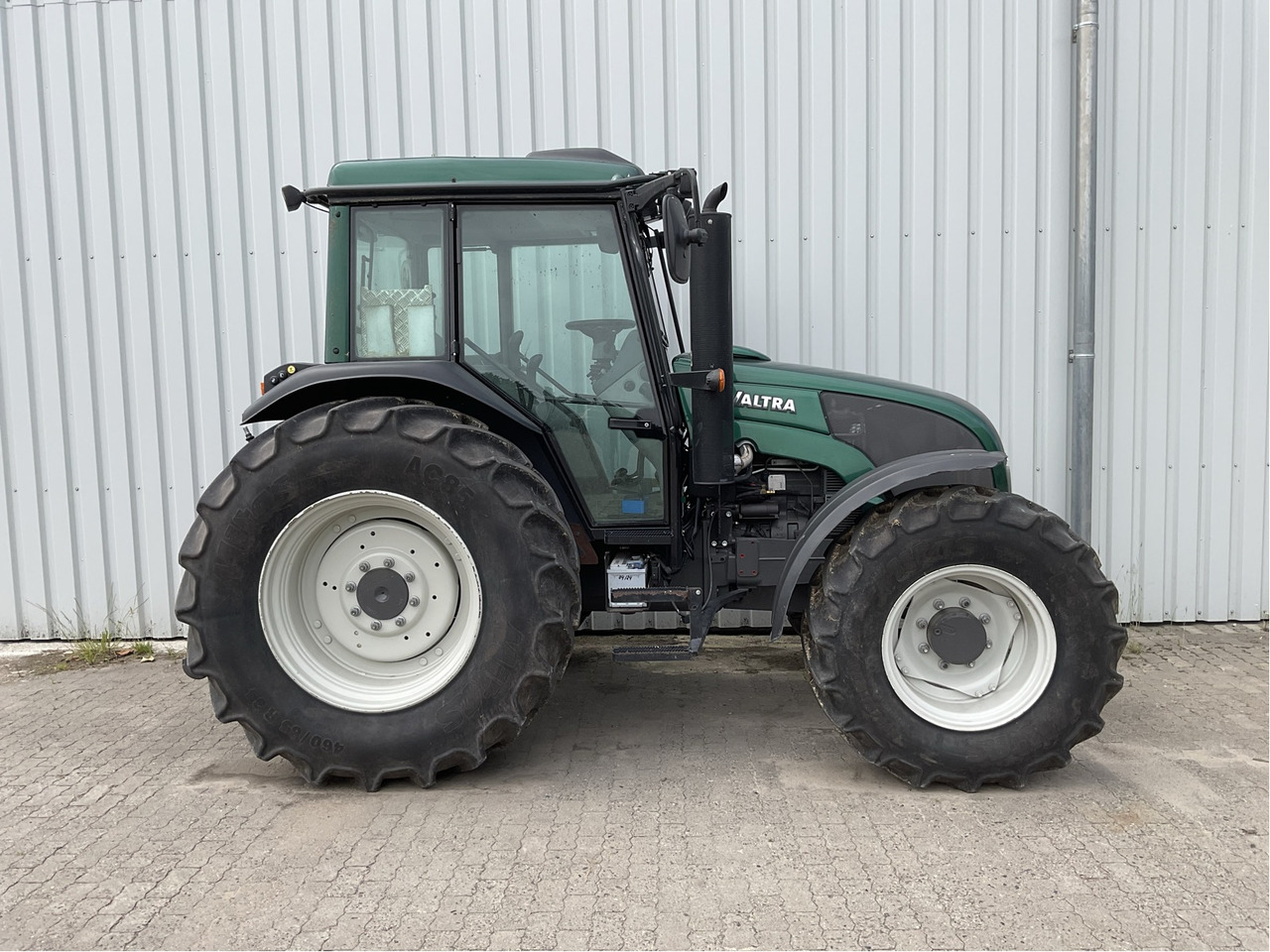 Valtra A 93 - Tractor: afbeelding 1 Valtra A 93 - Tractor: afbeelding 1
