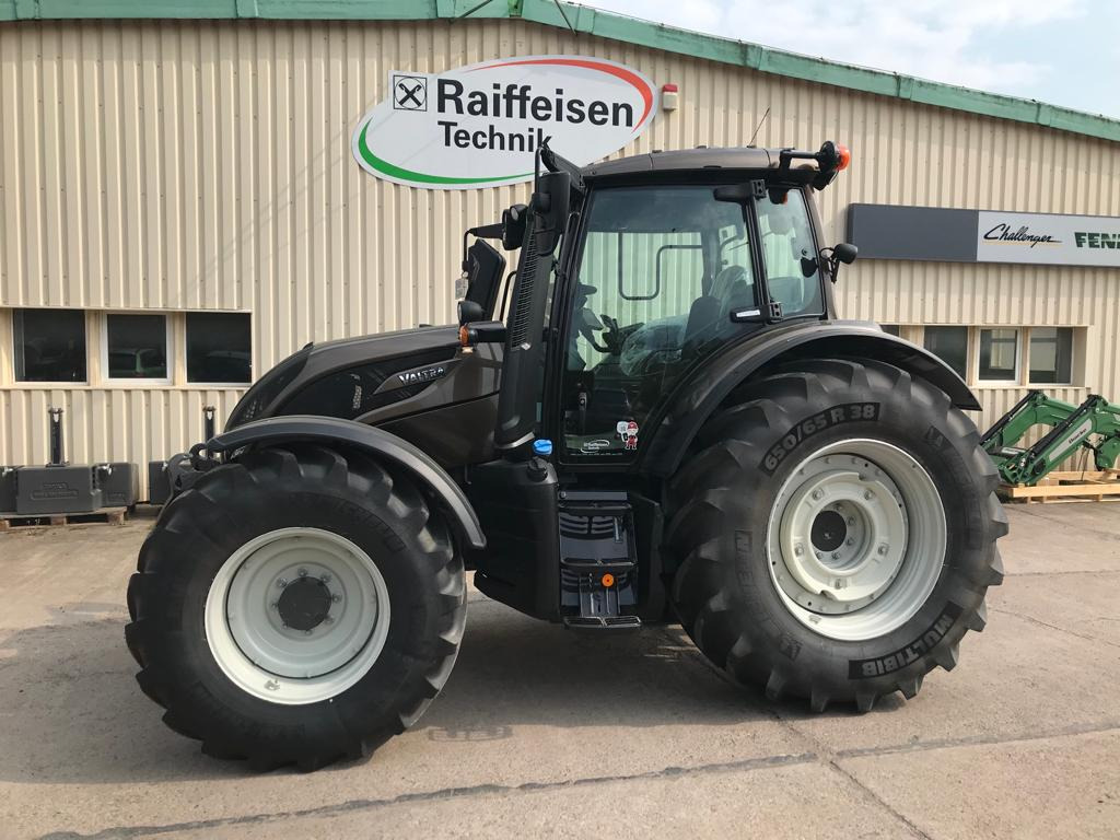 Valtra N175 V 2B1 - Tractor: afbeelding 1 Valtra N175 V 2B1 - Tractor: afbeelding 1