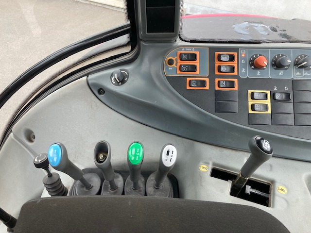 Valtra T 173 SH High Tec - Tractor: afbeelding 3 Valtra T 173 SH High Tec - Tractor: afbeelding 3