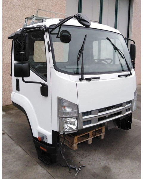 Isuzu FRR Euro 5 - Cabine en interieur voor Vrachtwagen: afbeelding 1 Isuzu FRR Euro 5 - Cabine en interieur voor Vrachtwagen: afbeelding 1