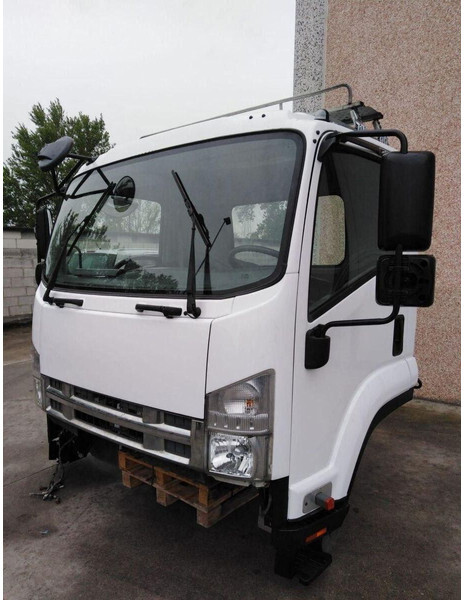 Isuzu FRR Euro 5 - Cabine en interieur voor Vrachtwagen: afbeelding 2 Isuzu FRR Euro 5 - Cabine en interieur voor Vrachtwagen: afbeelding 2