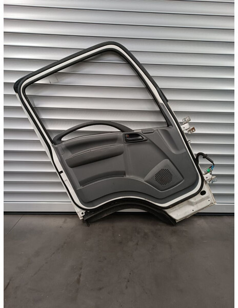 Isuzu LH - DRIVER - SX - LATO GUIDA - Deur en onderdelen voor Vrachtwagen: afbeelding 2 Isuzu LH - DRIVER - SX - LATO GUIDA - Deur en onderdelen voor Vrachtwagen: afbeelding 2