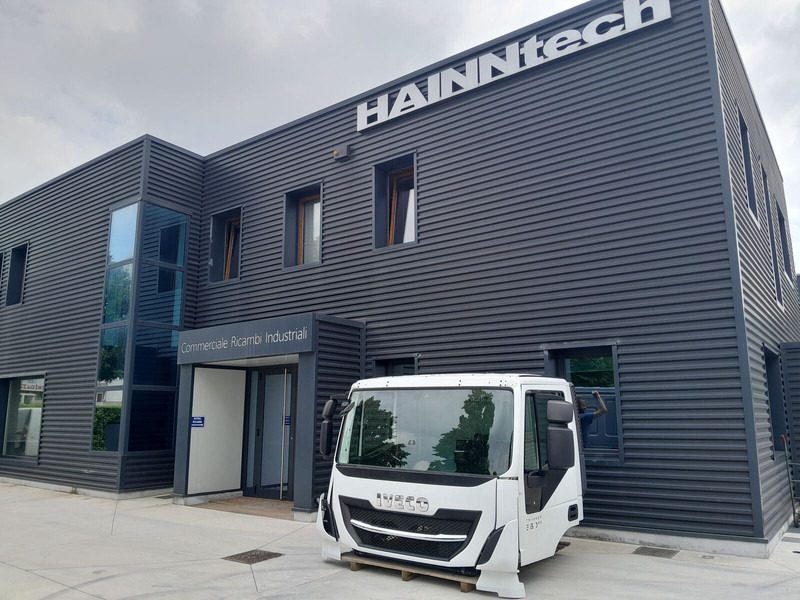 Iveco Trakker E6 - Cabine en interieur voor Vrachtwagen: afbeelding 2 Iveco Trakker E6 - Cabine en interieur voor Vrachtwagen: afbeelding 2