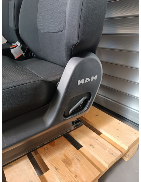 MAN TGS TGX - Zitplaats voor Vrachtwagen: afbeelding 4 MAN TGS TGX - Zitplaats voor Vrachtwagen: afbeelding 4