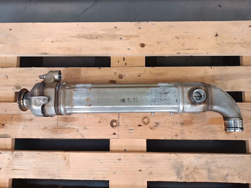 Mercedes-Benz Actros, Arocs E6 - Geluiddemper/ Uitlaatsysteem voor Vrachtwagen: afbeelding 4 Mercedes-Benz Actros, Arocs E6 - Geluiddemper/ Uitlaatsysteem voor Vrachtwagen: afbeelding 4