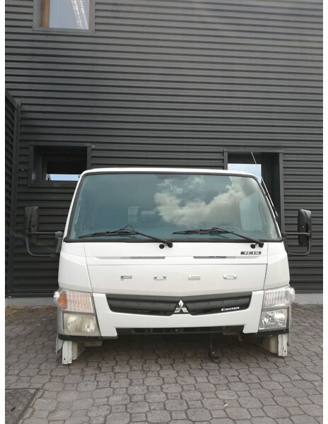 Mitsubishi Fuso CANTER C TYPE MODEL LARGE - Cabine en interieur voor Vrachtwagen: afbeelding 2 Mitsubishi Fuso CANTER C TYPE MODEL LARGE - Cabine en interieur voor Vrachtwagen: afbeelding 2