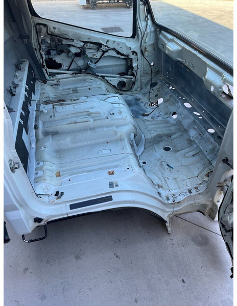 Mitsubishi S MODEL - Cabine en interieur voor Vrachtwagen: afbeelding 2 Mitsubishi S MODEL - Cabine en interieur voor Vrachtwagen: afbeelding 2