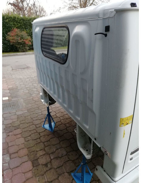 Cabine en interieur voor Vrachtwagen Nissan CABSTAR (1996-2006): afbeelding 8