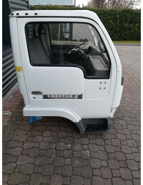 Cabine en interieur voor Vrachtwagen Nissan CABSTAR (1996-2006): afbeelding 6