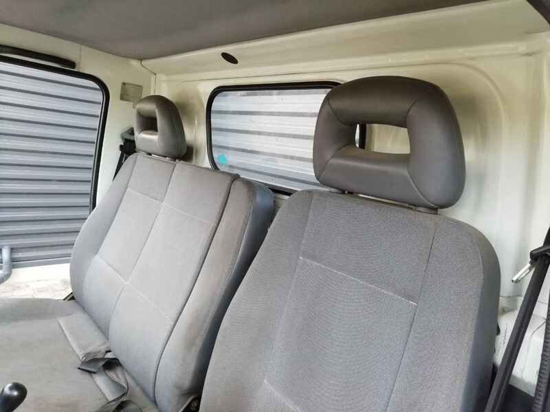 Cabine en interieur voor Vrachtwagen Nissan CABSTAR (1996-2006): afbeelding 7