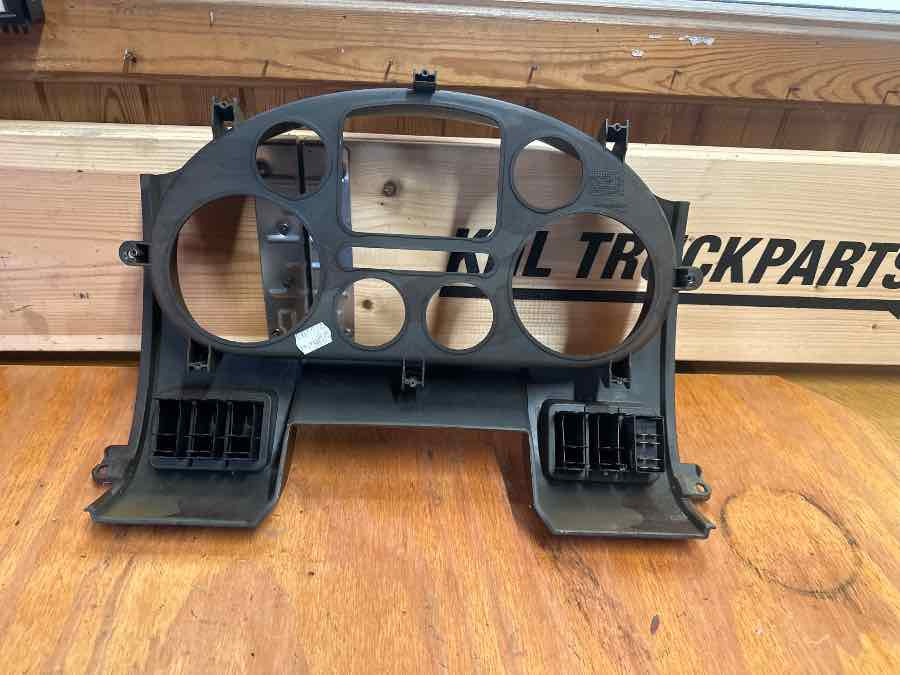 DAF ICL CABINET PANEL 1352594 - Cabine en interieur voor Vrachtwagen: afbeelding 2 DAF ICL CABINET PANEL 1352594 - Cabine en interieur voor Vrachtwagen: afbeelding 2