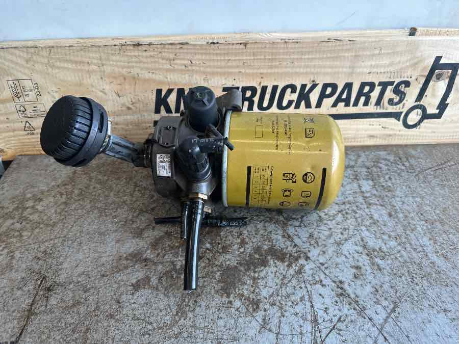 MAN AIR DRYER 81.52102-6410 - Luchtinlaatsysteem voor Vrachtwagen: afbeelding 1 MAN AIR DRYER 81.52102-6410 - Luchtinlaatsysteem voor Vrachtwagen: afbeelding 1