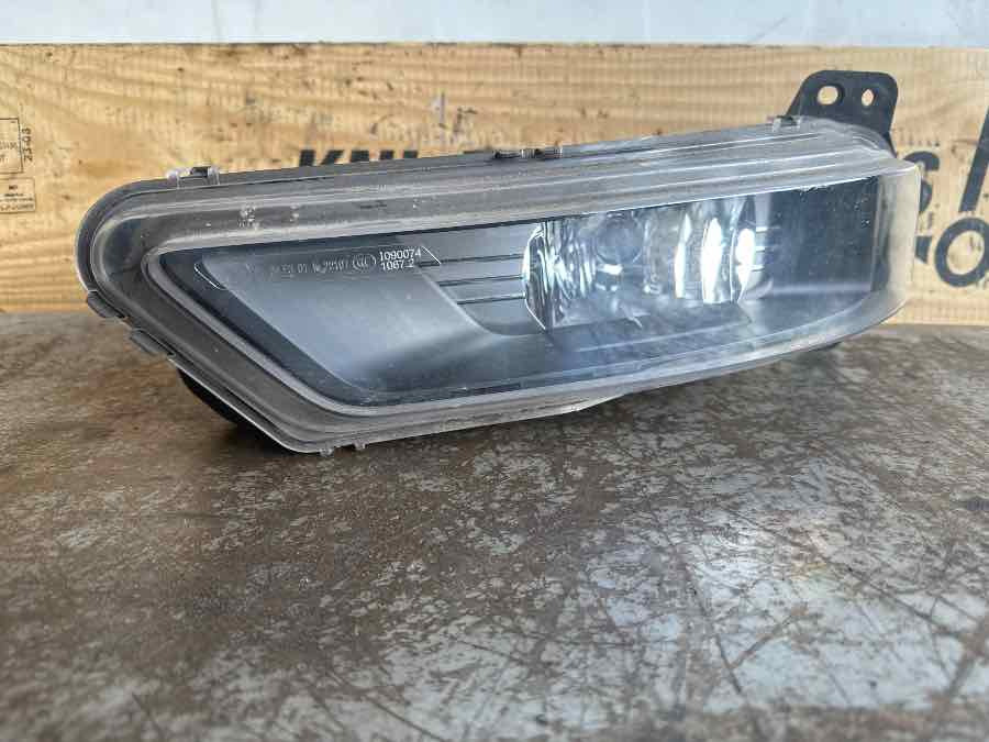 MAN FOG LAMP 81.25204-0001 - Lichten/ Verlichting voor Vrachtwagen: afbeelding 1 MAN FOG LAMP 81.25204-0001 - Lichten/ Verlichting voor Vrachtwagen: afbeelding 1