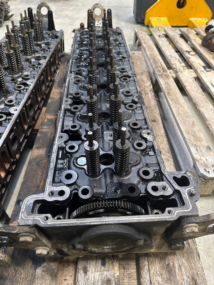 MERCEDES CYLINDERHEAD A4710102720 - Cilinderkop voor Vrachtwagen: afbeelding 2 MERCEDES CYLINDERHEAD A4710102720 - Cilinderkop voor Vrachtwagen: afbeelding 2