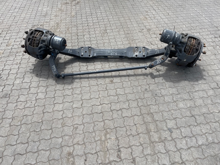 MERCEDES TRAILING AXLE A0003900300 - As en onderdelen voor Vrachtwagen: afbeelding 2 MERCEDES TRAILING AXLE A0003900300 - As en onderdelen voor Vrachtwagen: afbeelding 2