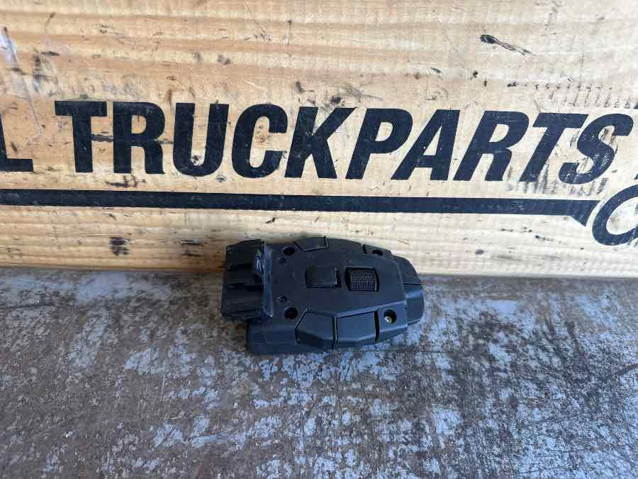 RENAULT LEVER SWITCH 21708999 - Cabine en interieur voor Vrachtwagen: afbeelding 1 RENAULT LEVER SWITCH 21708999 - Cabine en interieur voor Vrachtwagen: afbeelding 1