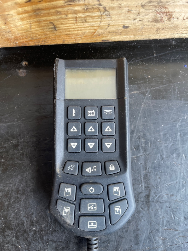 RENAULT REMOTE PANEL 7422133150 - Cabine en interieur voor Vrachtwagen: afbeelding 1 RENAULT REMOTE PANEL 7422133150 - Cabine en interieur voor Vrachtwagen: afbeelding 1