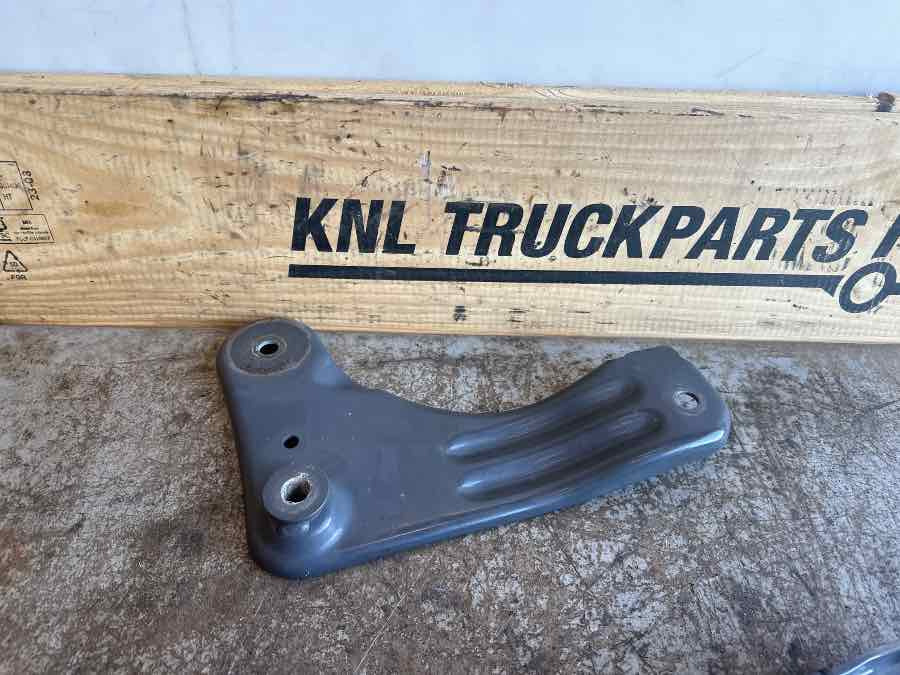 SCANIA BRACKET 2569452 - Cabinevering: afbeelding 1 SCANIA BRACKET 2569452 - Cabinevering: afbeelding 1