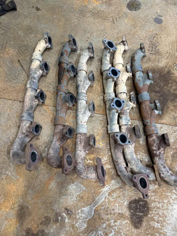 SCANIA EXHAUST MANIFOLD V8 - Motor en onderdelen voor Vrachtwagen: afbeelding 1 SCANIA EXHAUST MANIFOLD V8 - Motor en onderdelen voor Vrachtwagen: afbeelding 1