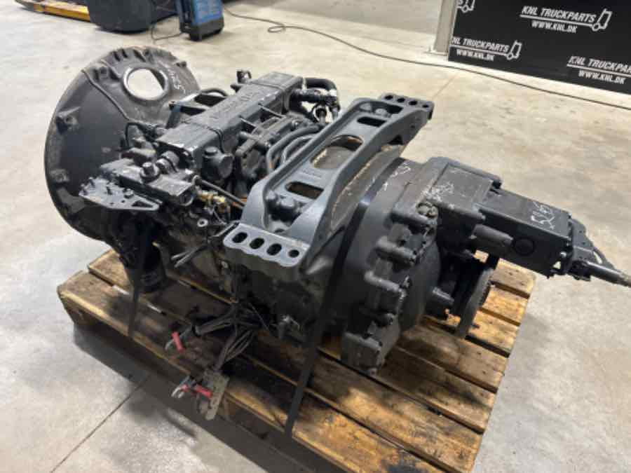 SCANIA GEARBOX GRSO925 MANUEL // 2866754 - Versnellingsbak voor Vrachtwagen: afbeelding 1 SCANIA GEARBOX GRSO925 MANUEL // 2866754 - Versnellingsbak voor Vrachtwagen: afbeelding 1