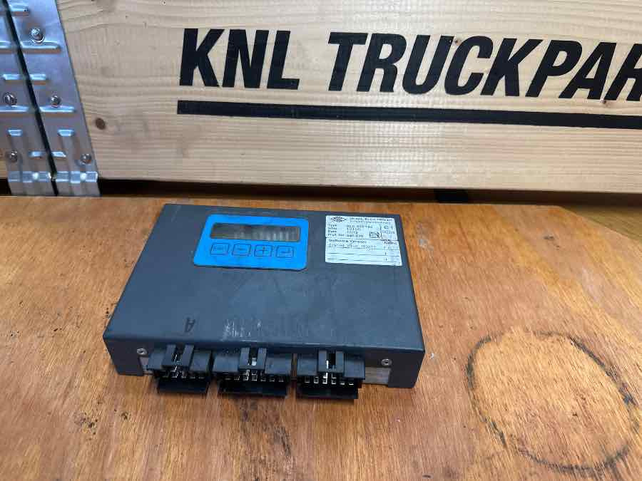 SCANIA SLC 019 194 - Elektrisch systeem voor Vrachtwagen: afbeelding 1 SCANIA SLC 019 194 - Elektrisch systeem voor Vrachtwagen: afbeelding 1