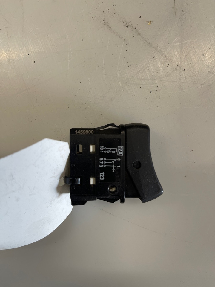 SCANIA SWITCH 1459800 - Instrumentenpaneel voor Vrachtwagen: afbeelding 1 SCANIA SWITCH 1459800 - Instrumentenpaneel voor Vrachtwagen: afbeelding 1