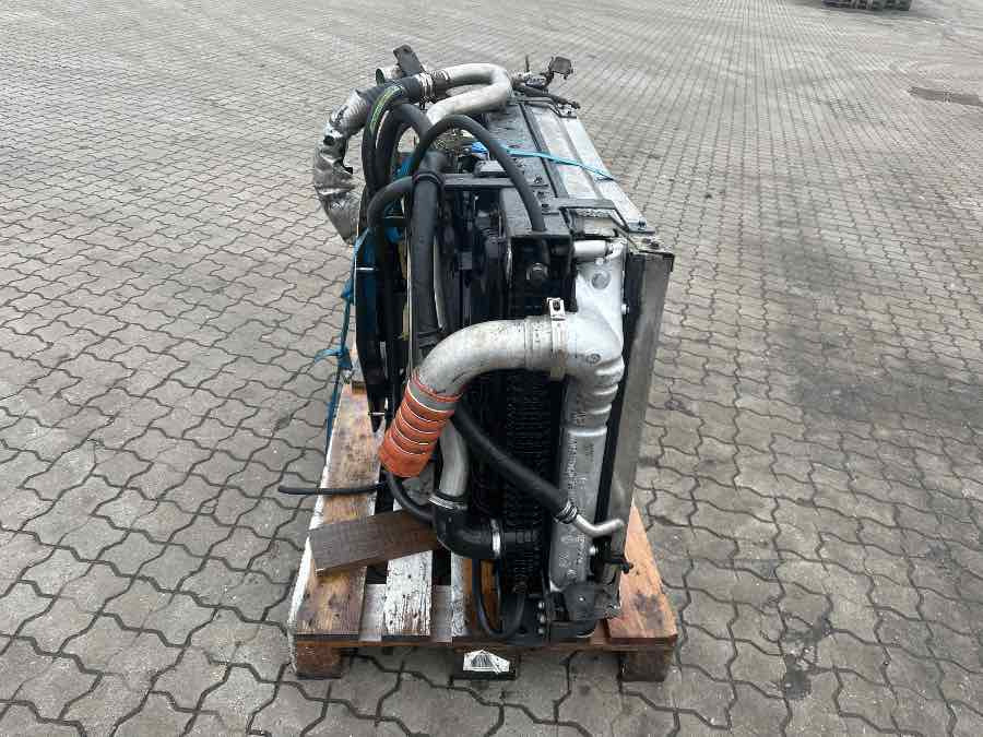 VOLVO BUS COOLER PACKET 21622194 - Koelsysteem voor Bus: afbeelding 1 VOLVO BUS COOLER PACKET 21622194 - Koelsysteem voor Bus: afbeelding 1