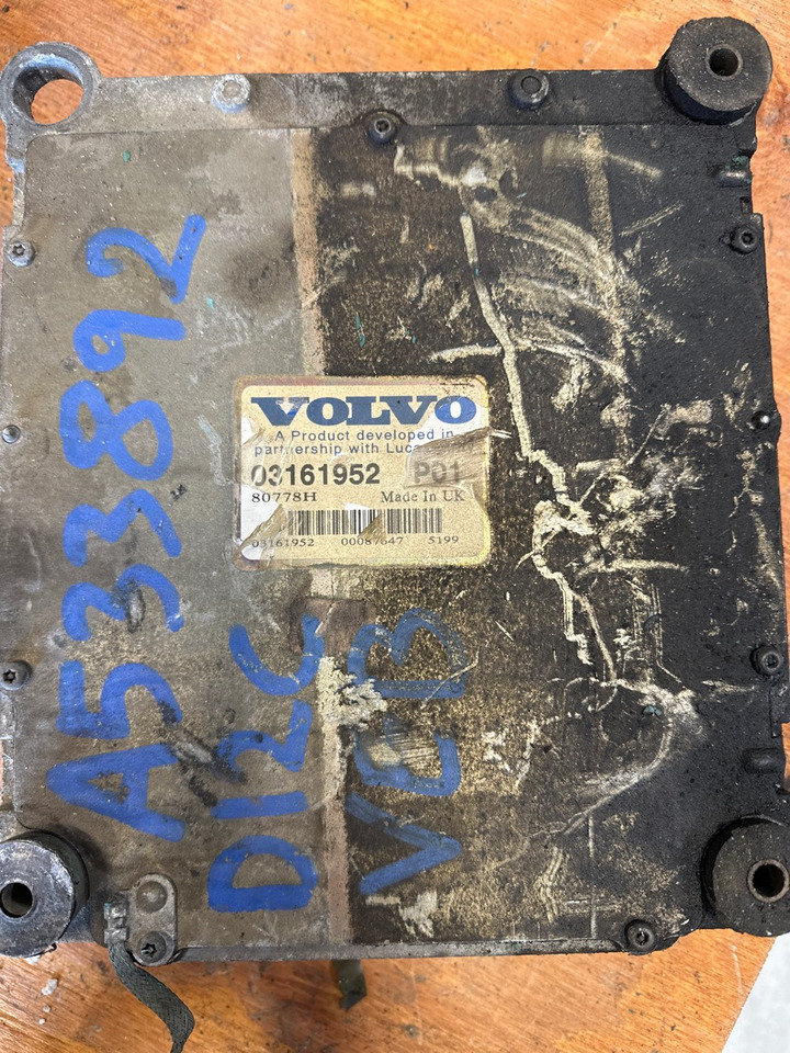 VOLVO ECU 3161952 P01 - ECU voor Vrachtwagen: afbeelding 1 VOLVO ECU 3161952 P01 - ECU voor Vrachtwagen: afbeelding 1