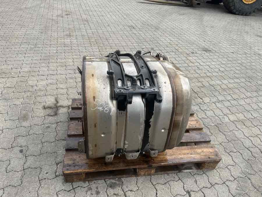 VOLVO EXHAUST 	23046481 - Geluiddemper/ Uitlaatsysteem voor Vrachtwagen: afbeelding 1 VOLVO EXHAUST 	23046481 - Geluiddemper/ Uitlaatsysteem voor Vrachtwagen: afbeelding 1