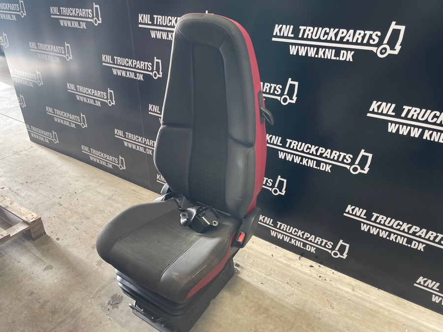 VOLVO FH4 SEAT RIGHT SIDE - Cabine en interieur voor Vrachtwagen: afbeelding 2 VOLVO FH4 SEAT RIGHT SIDE - Cabine en interieur voor Vrachtwagen: afbeelding 2
