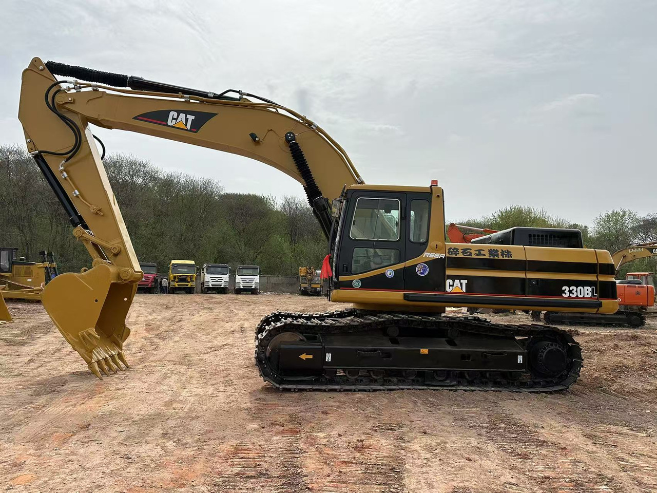 CAT 330BL - Rupsgraafmachine: afbeelding 1 CAT 330BL - Rupsgraafmachine: afbeelding 1