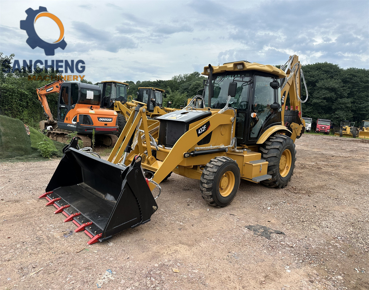 CAT 432F - Graaflaadmachine: afbeelding 1 CAT 432F - Graaflaadmachine: afbeelding 1