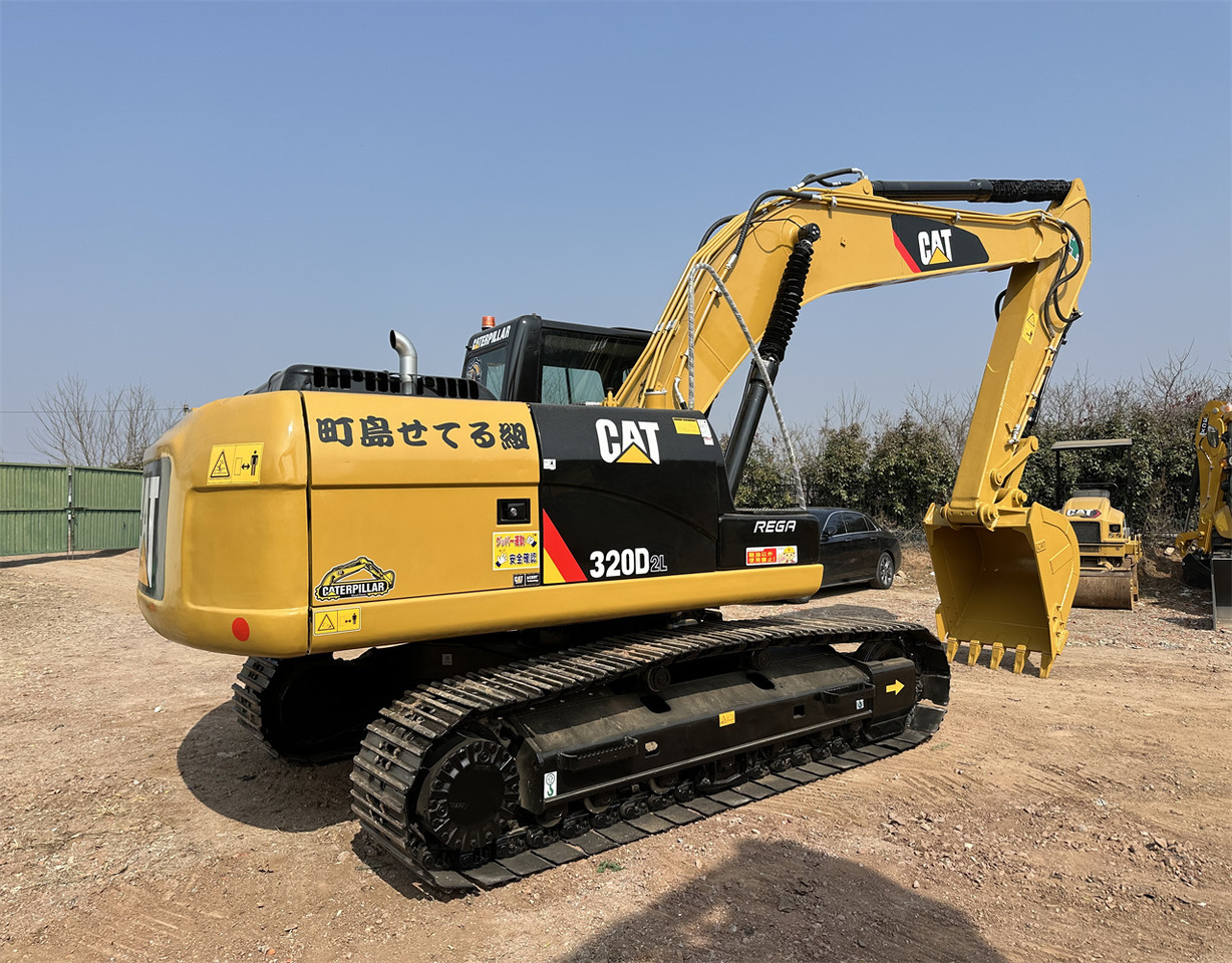 CATERPILLAR 320D2L - Rupsgraafmachine: afbeelding 2 CATERPILLAR 320D2L - Rupsgraafmachine: afbeelding 2