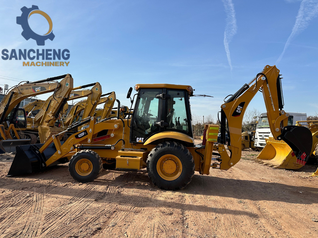CATERPILLAR 420F2 - Graaflaadmachine: afbeelding 2 CATERPILLAR 420F2 - Graaflaadmachine: afbeelding 2