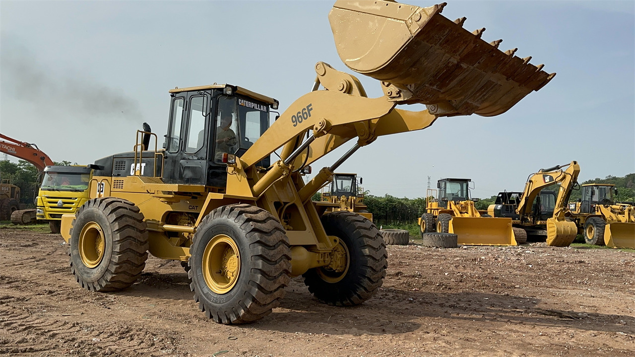 Wiellader CATERPILLAR 966F: afbeelding 11
