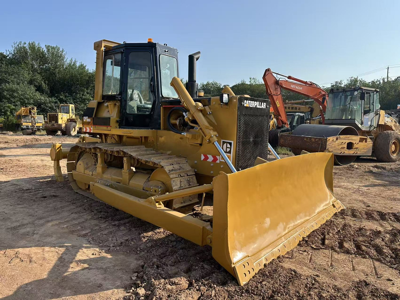 CATERPILLAR D6G - Bulldozer: afbeelding 2 CATERPILLAR D6G - Bulldozer: afbeelding 2