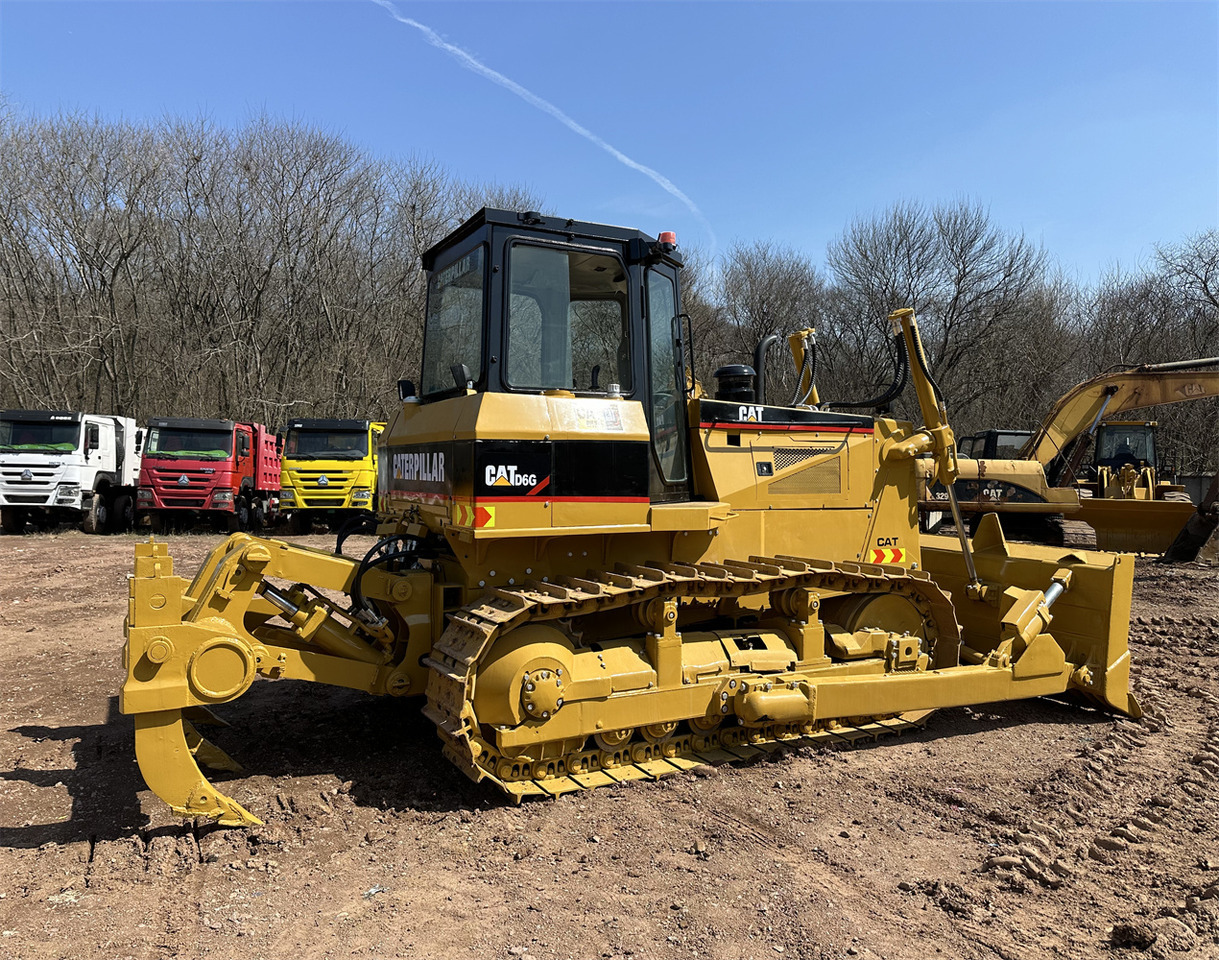 CATERPILLAR D6G - Graafmachine: afbeelding 2 CATERPILLAR D6G - Graafmachine: afbeelding 2