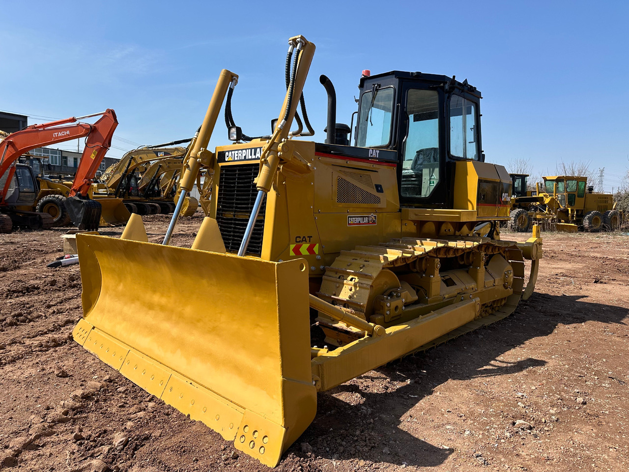 CATERPILLAR D6G bulldozer - Bulldozer: afbeelding 1 CATERPILLAR D6G bulldozer - Bulldozer: afbeelding 1