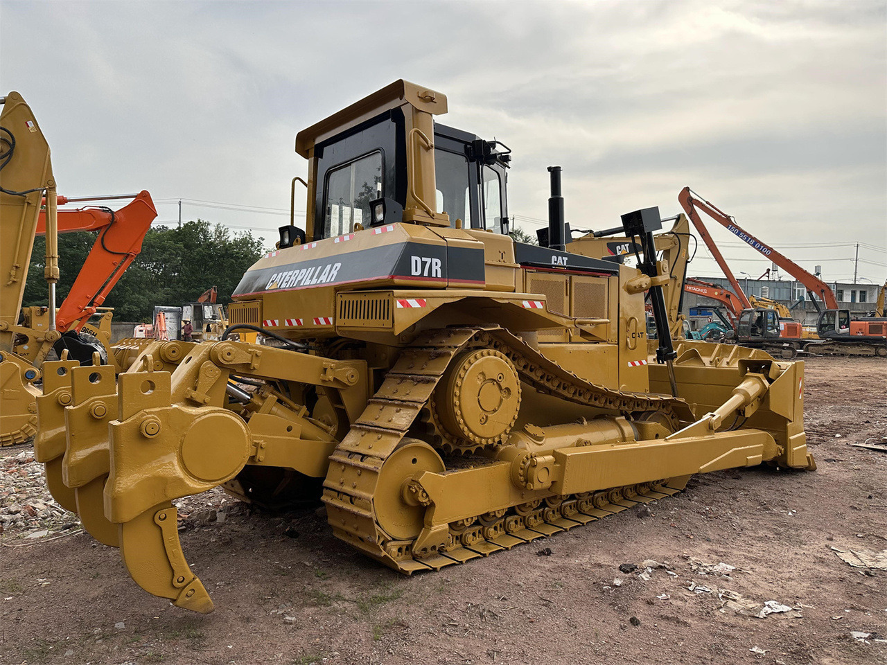 CATERPILLAR D7R - Bulldozer: afbeelding 2 CATERPILLAR D7R - Bulldozer: afbeelding 2