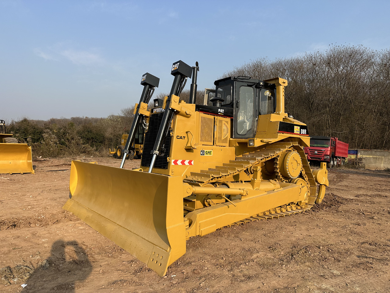 CATERPILLAR D8R - Bulldozer: afbeelding 2 CATERPILLAR D8R - Bulldozer: afbeelding 2