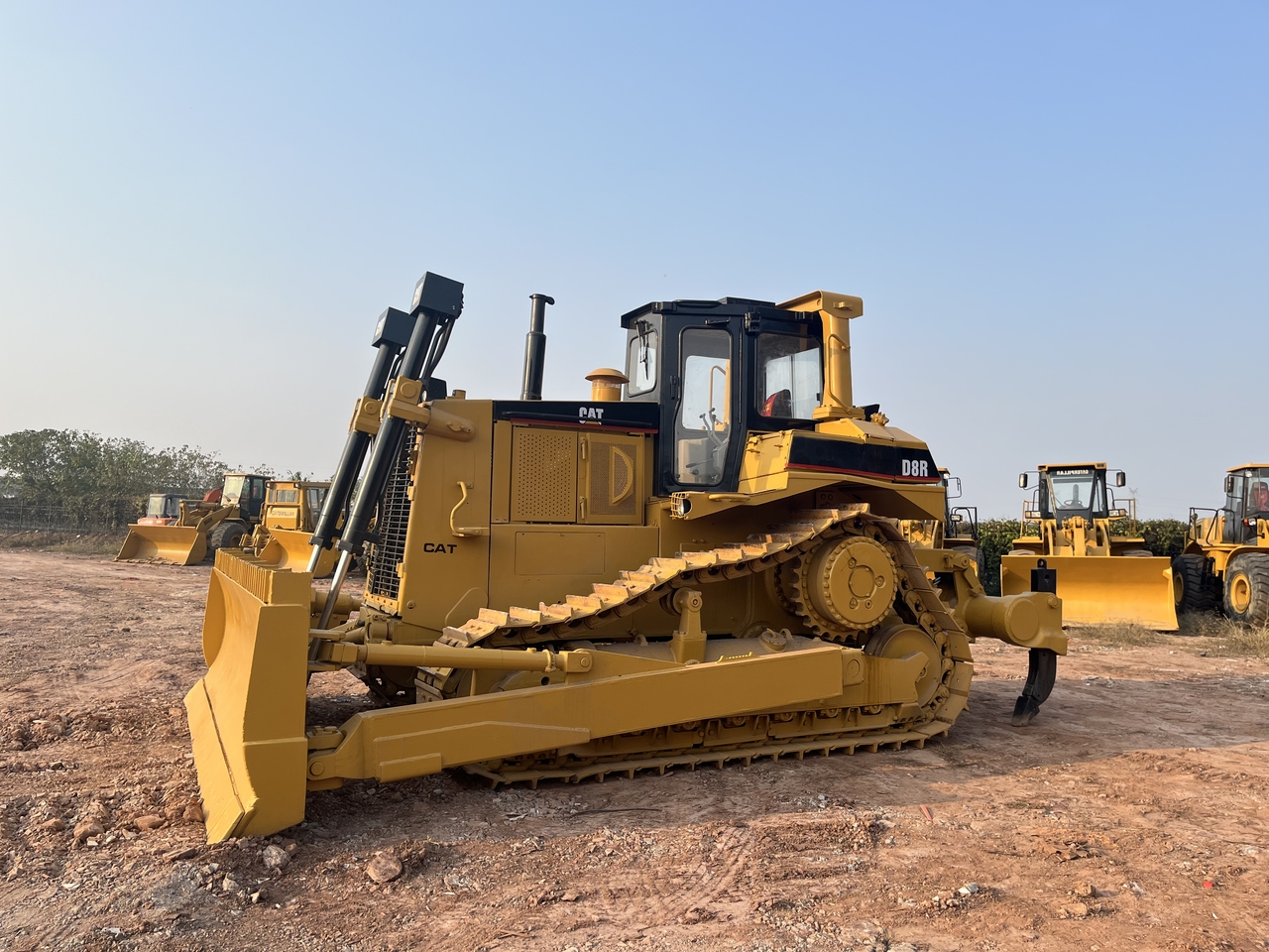 CATERPILLAR D8R - Bulldozer: afbeelding 2 CATERPILLAR D8R - Bulldozer: afbeelding 2