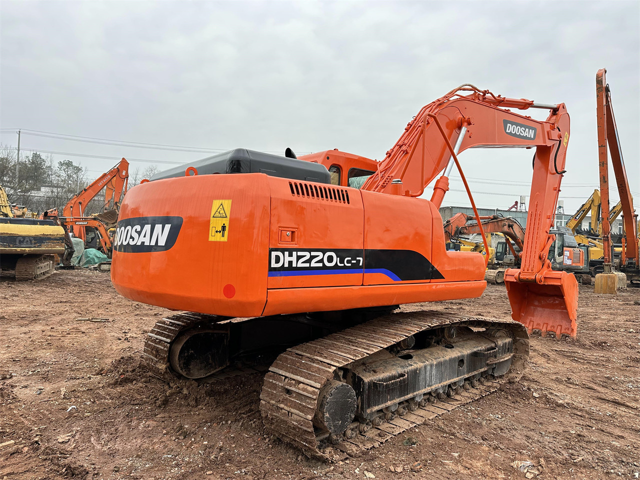 DOOSAN DH220 - Rupsgraafmachine: afbeelding 5 DOOSAN DH220 - Rupsgraafmachine: afbeelding 5
