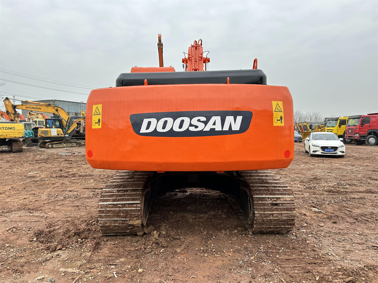 DOOSAN DH220 excavator - Rupsgraafmachine: afbeelding 5 DOOSAN DH220 excavator - Rupsgraafmachine: afbeelding 5