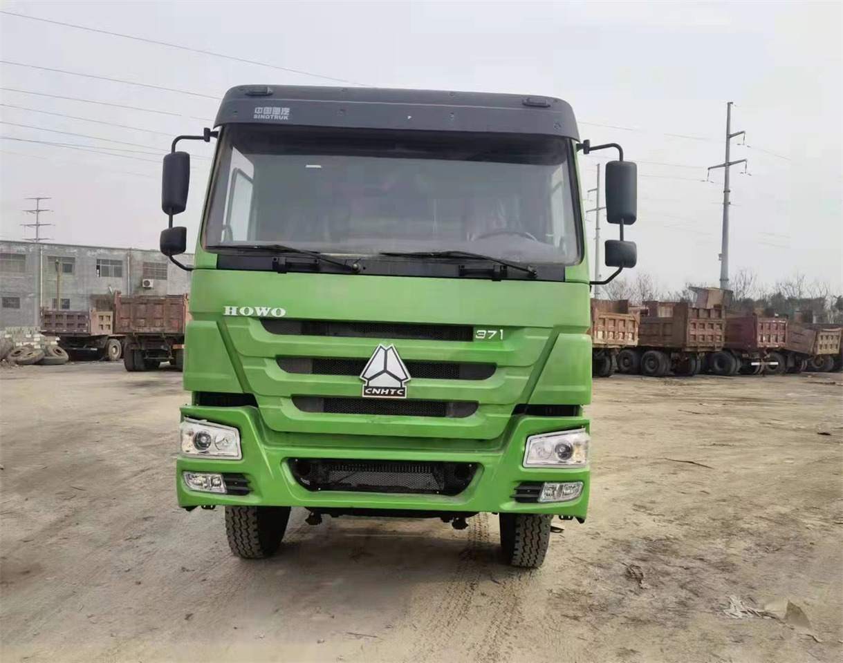 HOWO 371 - Kipper vrachtwagen: afbeelding 2 HOWO 371 - Kipper vrachtwagen: afbeelding 2