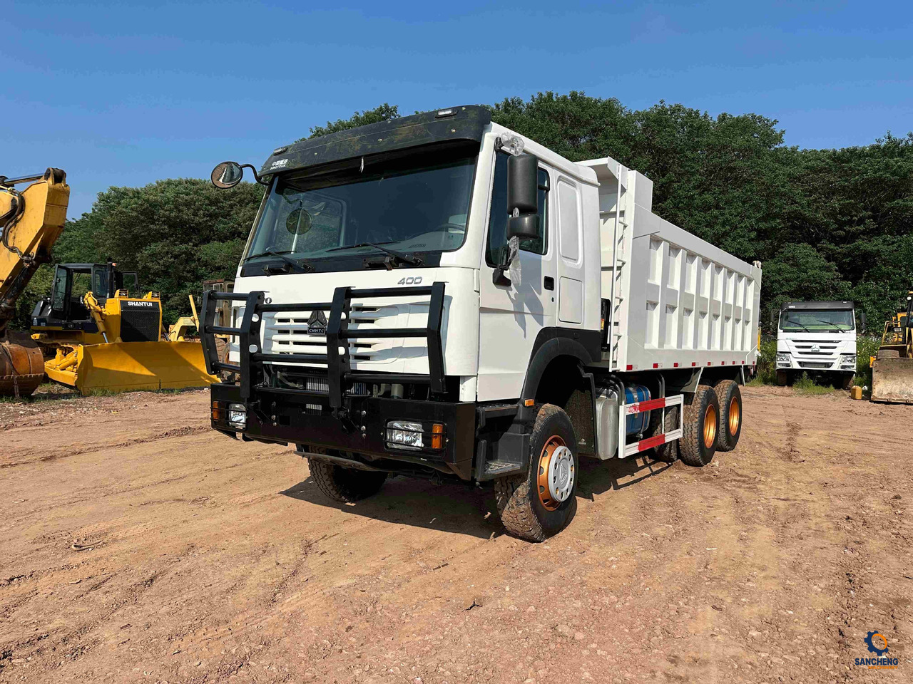 HOWO 400 With Bumper - Kipper vrachtwagen: afbeelding 1 HOWO 400 With Bumper - Kipper vrachtwagen: afbeelding 1