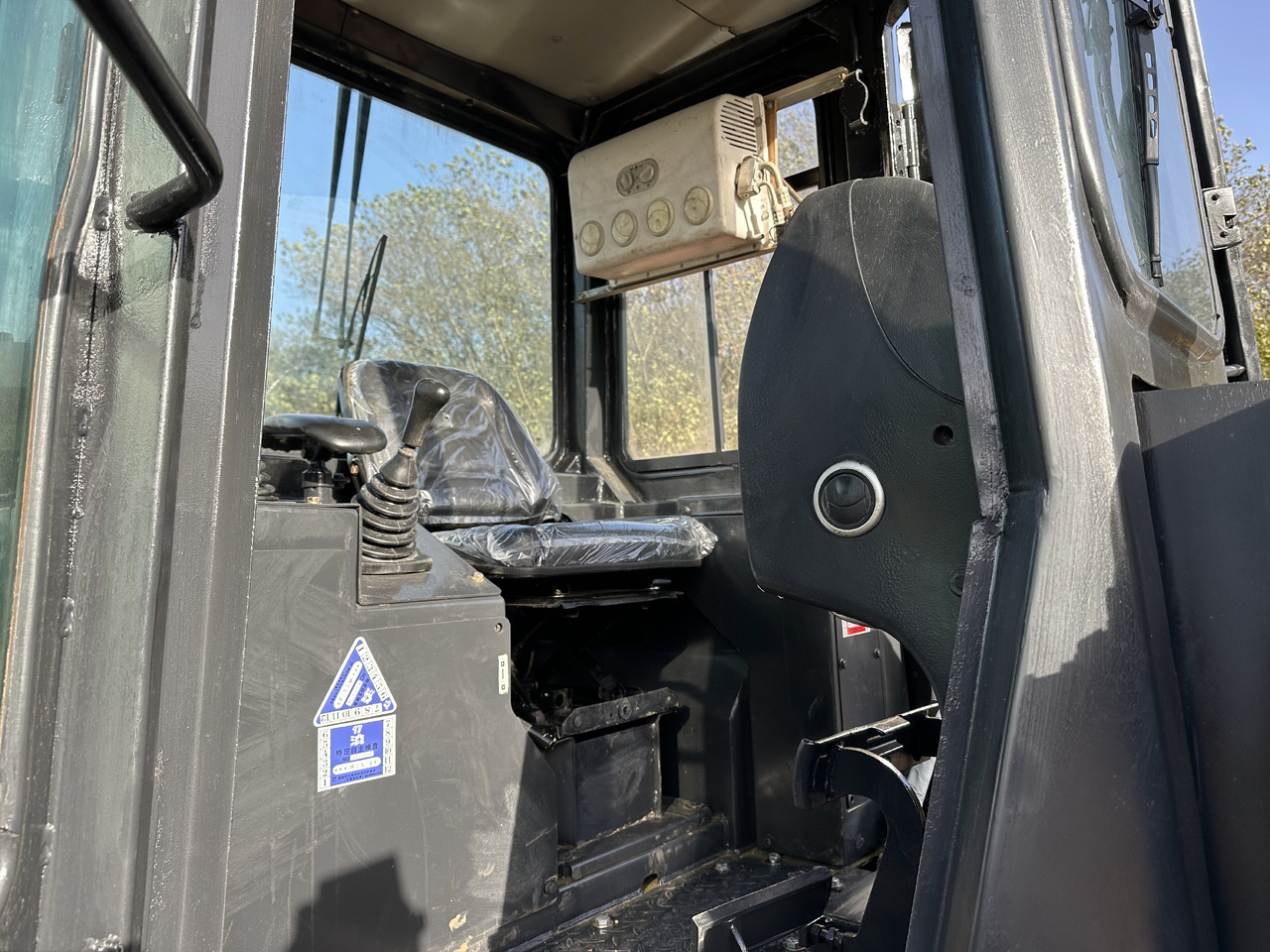 Bulldozer SHANTUI SD22: afbeelding 10