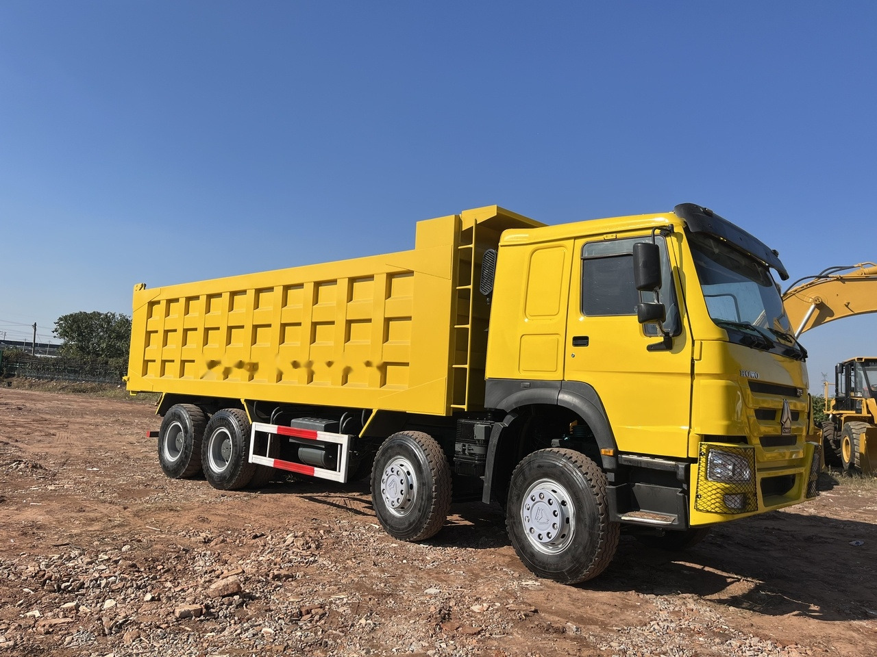 SINOTRUK HOWO 371 Dump Truck 8x4 - Kipper vrachtwagen: afbeelding 1 SINOTRUK HOWO 371 Dump Truck 8x4 - Kipper vrachtwagen: afbeelding 1